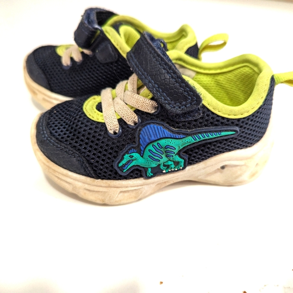 Toddler boys running shoes. Dinosaur light up shoes.